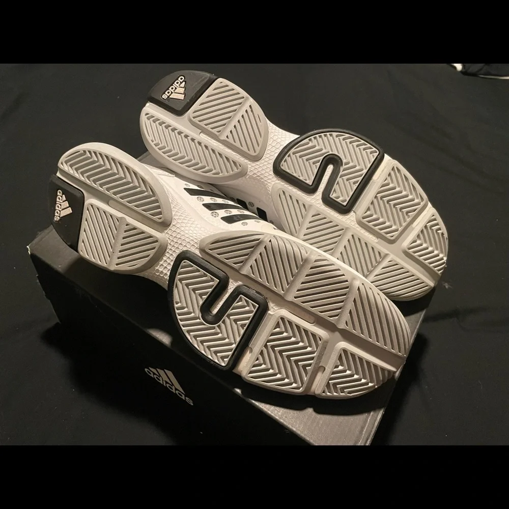 Adidas - Picture 3 of 3